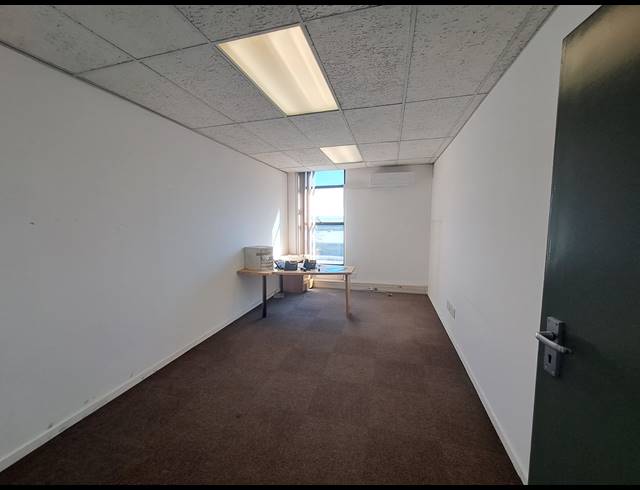 419M² OFFICE TO LET IN CRAIGHALL